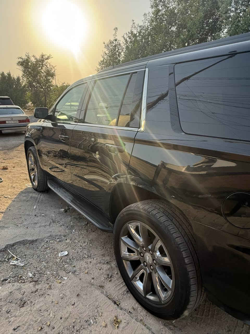 تاهو وارد امريكي LS .. موديل ٢٠١٩
رقم بغداد مشروع وطني
لون السيارة اسود
مواصفات ال LS المعروفة
تشغيل عن بعد 
حساس خلفي
تشغيل عن بعد 
تحكمات ستيرن
تحكم كشنات كهرباء
السيارة سويج مو بصمة
الداخل جلد بيجي والبيبان مطعم بصاج
عليها تخم تاير جديد + تخم ويل جديد
عليها باتري جديد 

ماشية 77000 mi حقيقي
حادث السيارة باب خلفي عكس جهة السايق
ومبدل نفس اللون بدون صبغ 
وبارد على كد اصبعين بالجاملغ الخلفي

سعر السيارة 32000$ وبيها مجال  

مكان السيارة بغداد 
للتواصل ***********
