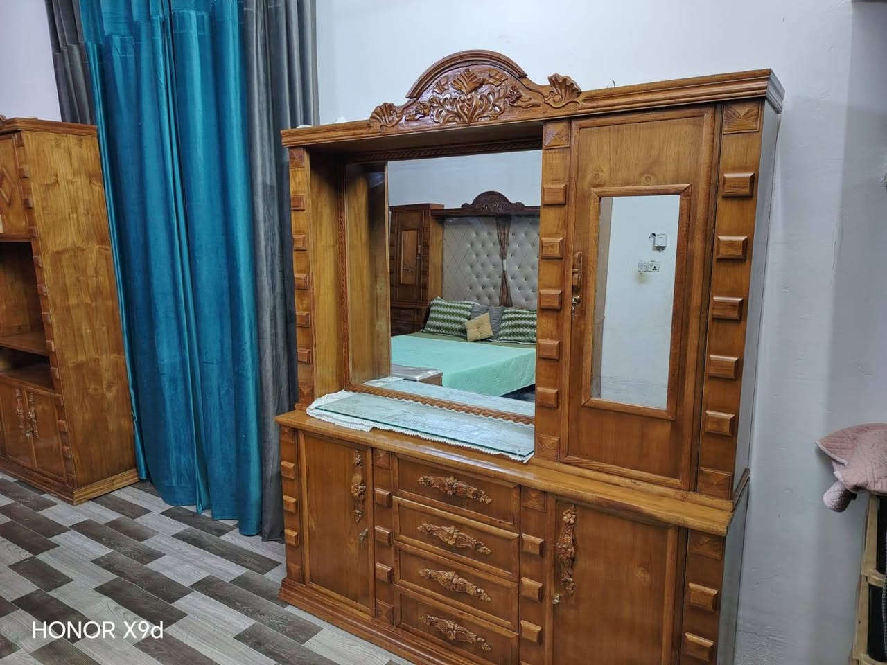 سلام عليكم للبيع او مراوس اصغر المكان بابل *********** يوجد واتساب
