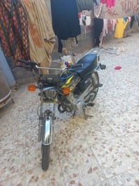 تايكر • دراجة تايكر • درجة • دراجة نارية • نظيفة