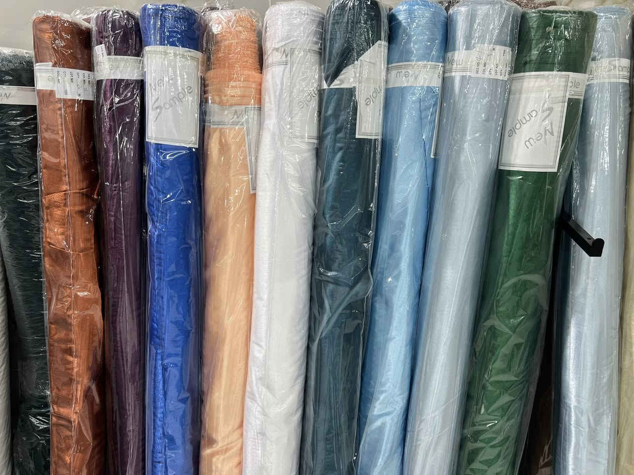 السلام عليكم ستن أمه ريكى  اصلى مه طاط 50الوان موجود عندي توصيل وه تساب *********** ***********فقد جملة سليمانية
