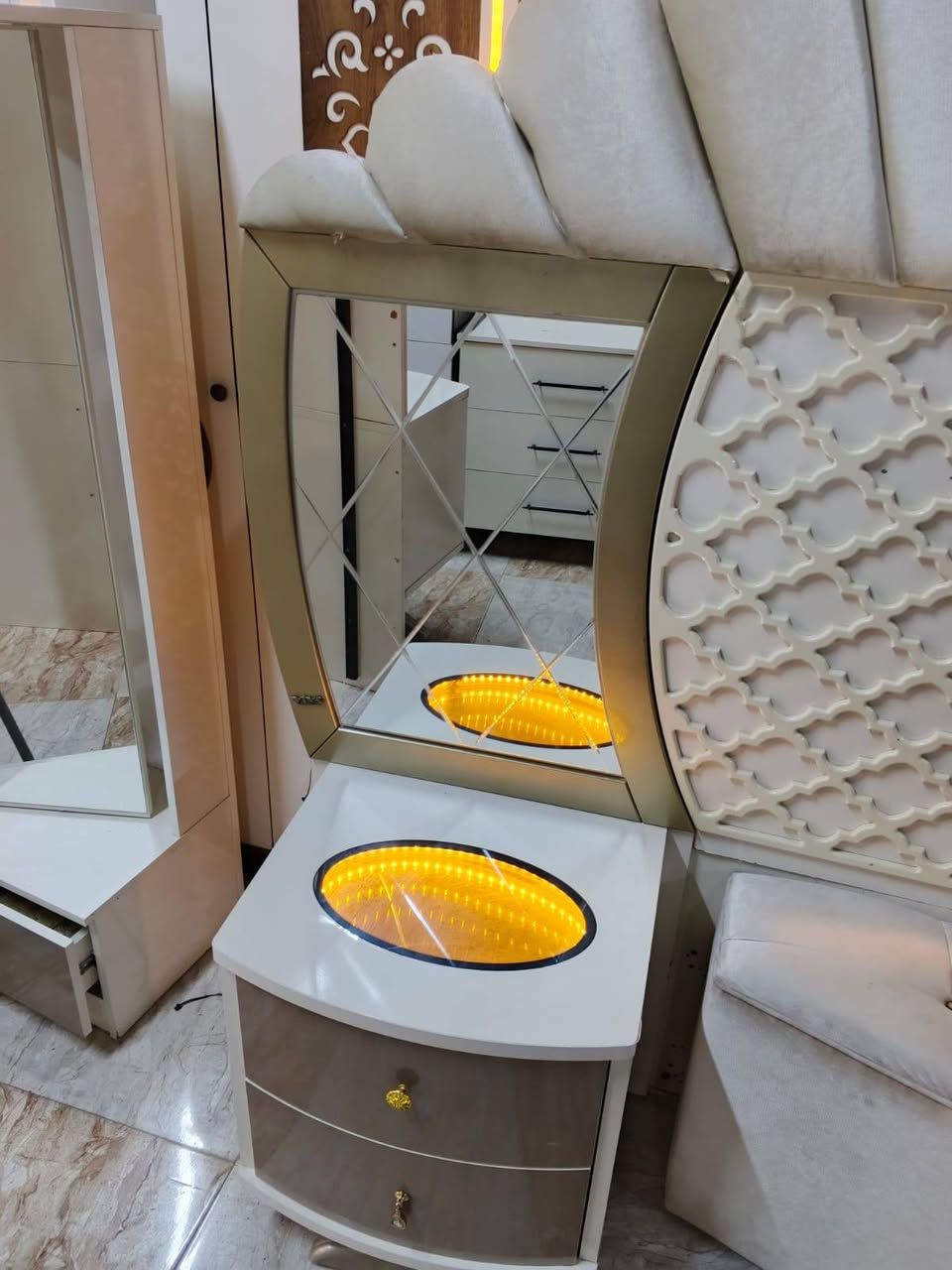 ٩ قطع سعر ٦٥٠ بيها مجال
العنده غراض للبيع راسلوني *********** او اتصال ع رقم داخل محافظه كركوك
