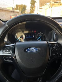 فورد اكسبلورر بوليسي ٢٠١٧ ثلاث قطع تبريد ( ٧ ) راكب ..  وارد امريكي بد...