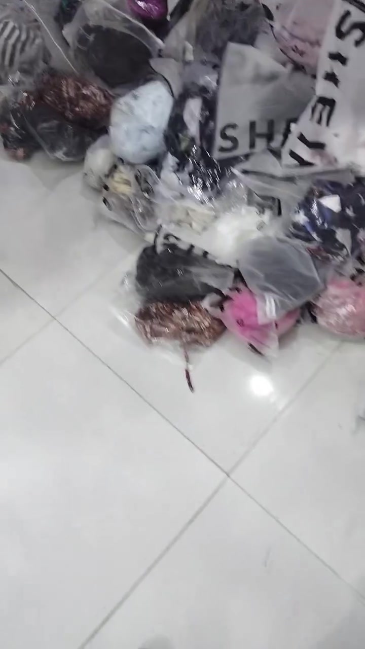 مرحبا بكم محلات ماهر للبسه نسائيه عنوان بابل الحمزه الغربي قرب عارضه تكاتك شارع ابورواءرقم هاتف ***********
