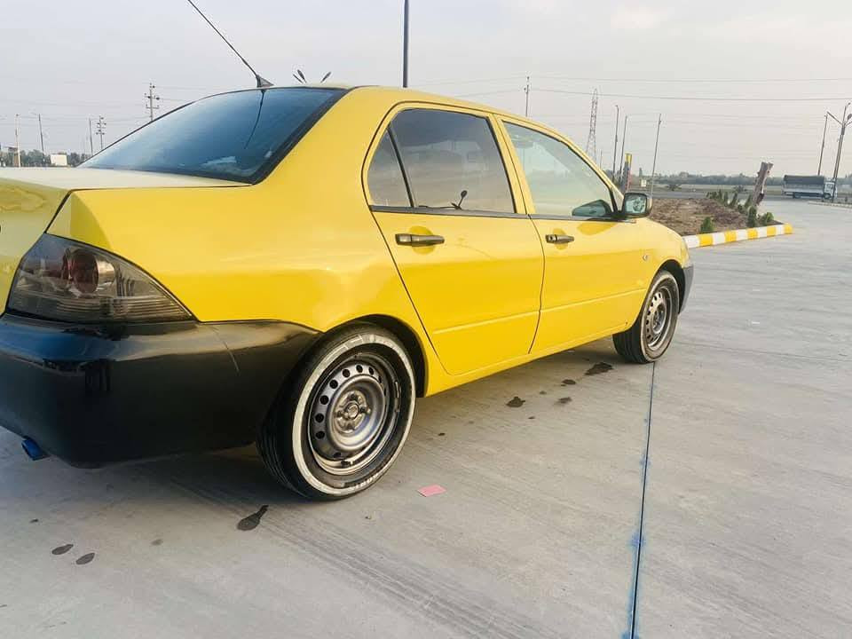 لانسەر مۆدێل 2010 مەکینە گەورە 20 شتێکی جوان و پاک بەشەرتی فیتەر ،سارد و گەرمی ئیش ئەکات تەبرید بەس غازی تیانیە قەترە بۆیاخ و مەعجونی پێوە نیە  تەنها هیلالەکانی نەبێ بۆ غیاس دەر کراوە ،سەدری لۆکە پێش و پاشی چوار تایەیی لۆکی لەژێرە بەشەرتی حاسیبە و ئەوالیات ڕەقەم ئەڵمانیە نرخی 39 گەڵا و مەعامەلە لەکەلارم گۆڕینەوەش ئەکەم بە ئۆپترا و نیسان سەنی و نیسان تیدا  *********** كالار, السليمانية
