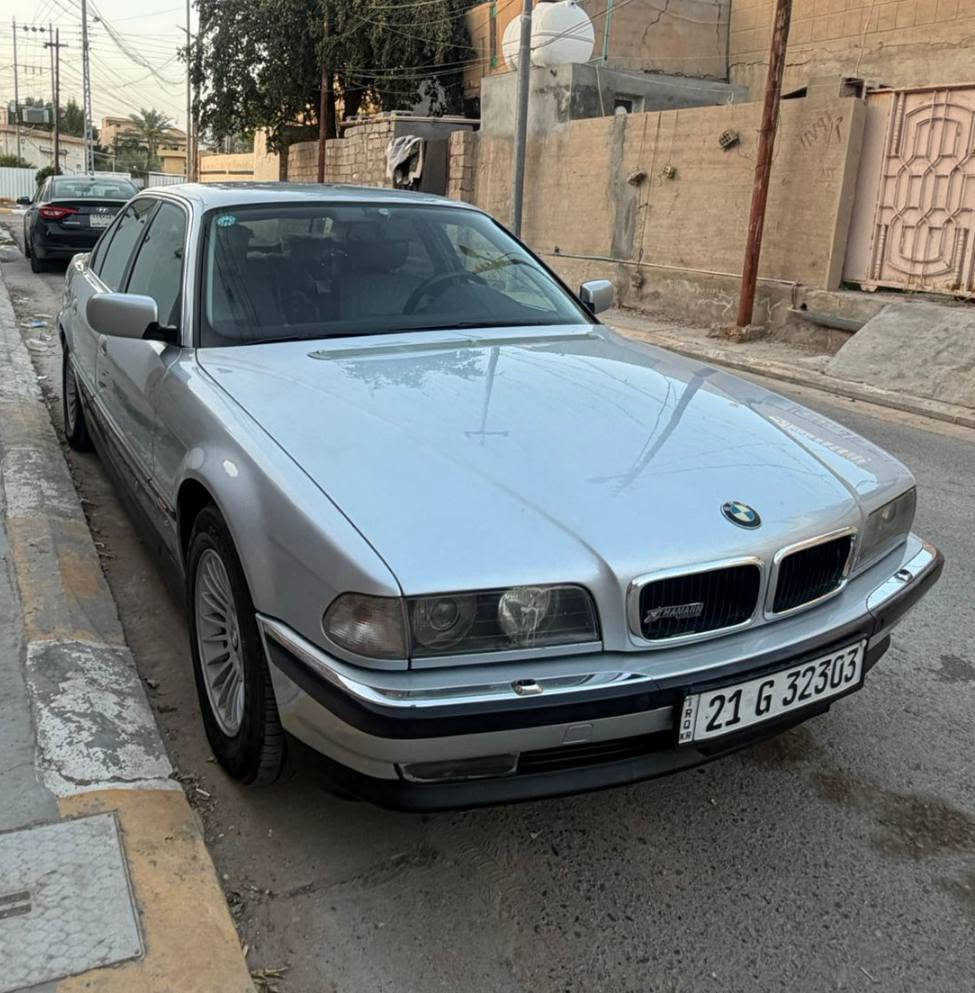 السلام عليكم... للبيع 

بي ام خفاش موديل 1995

740 مكينه 44 هوا 

وارد يابان ،،، صبغ حزام خارج العراق عده القماره و الجنطه 

سياره فول مواصفات،. حساس امامي خلفي،، جنطه شفط 
خمس بردات،، كروز سرعه مثبت سرعه تحكم ستيرن مقاعد،، جلد كهرباء+ تدفئه تبريد،،صاج ملكي، فتحه سقف،، تبريد شغال.

مكان السياره / الانبار - الفلوجه 

الاتصال//***********
