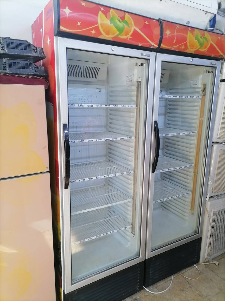 تصفية مجمع يوجد عارظات وثلاجات سبالت للبيع الاستفسار اتصال على الرقم *********** او واتس اب
