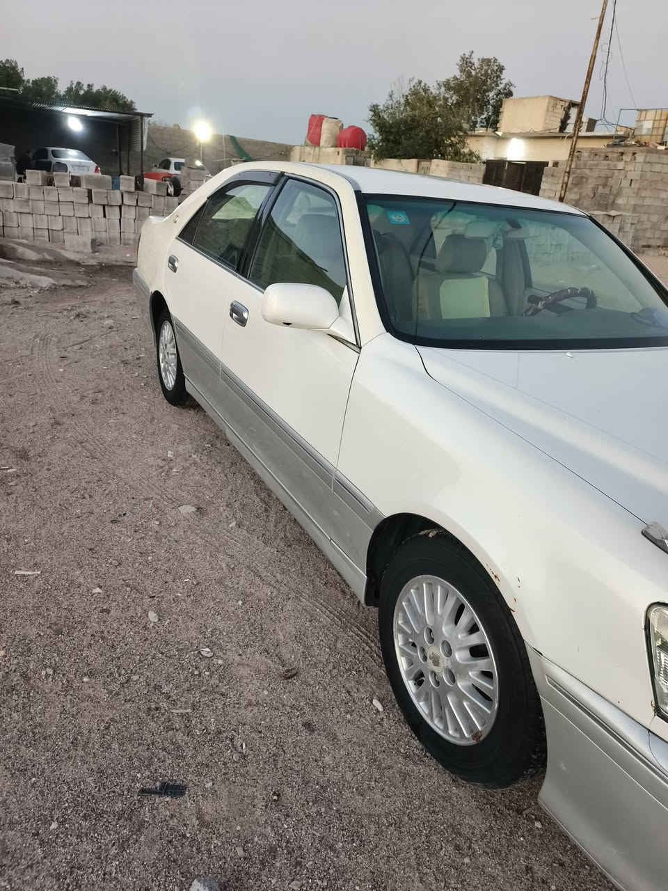 سلام عليكم ملكه كصتين 2002 شاصي 75 ديفور الجبير فول 1 عل 1 فول مواصفات  4دكم كرستال اصل  سنويه ل30 ب اسمي
اربع كشنات جلد كهربا تبريد خلفي امامي ثلاجه برده سياره فول الفول علما انه سياره كصتين حداده جديده  السعر 95 قفل الشراي يتصل رقمي 
***********
