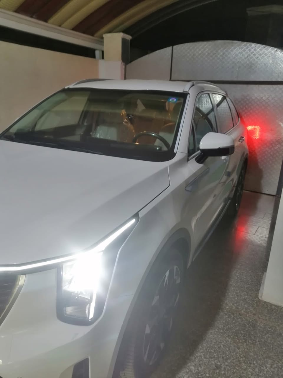 السلام عليكم
كيا سورنتو ٢٥ فووول عدا البنوراما داتا شو 
ماشيه ٥٠٠ اقل الف 
كفاله من الرصعه والشخط 
رقم بغداد 
سعر ٣٣٥
مكان خالديه


**إذا كنت صاحب هذا الإعلان وتريد حذفه لأي سبب، رجاءا أرسل رسالة إلى الدعم الفني**