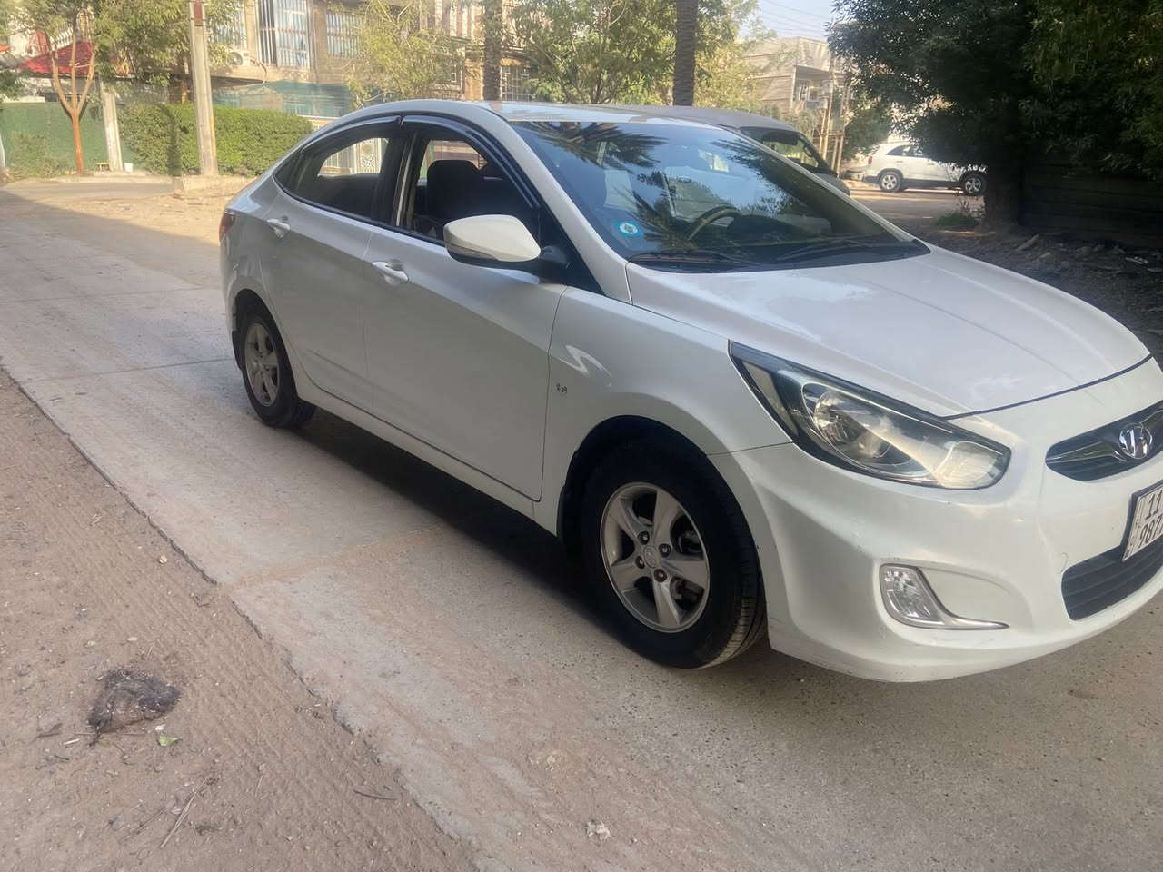 السلام عليكم
اكسنت ٢٠١٣ خليجي
محرك١٦٠٠
كفالة عامة من الصبغ عدة الدوسة موضح كلشي بلسونار
محرك وكير بحالة ممتازة
شاشة وكامرة
حساسات خلفية
اشاير بلمري
بأسمي تحويل مباشر
تبريد ثلج
حدادية جديدة
تخم تاير 
ماشية 84
السيارة مناقصهة اي شي بلعافية ع الياخذهة
السعر ١١٠ وبيهة مجال 
بغداد العطيفية
***********
