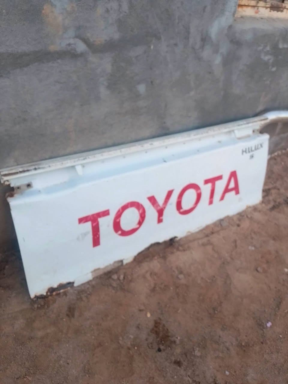 سلام عليكم للبيع محجر وباب ودرع ودعاميه جديده مكاني ناصريه غراف شراي يتصل ***********
