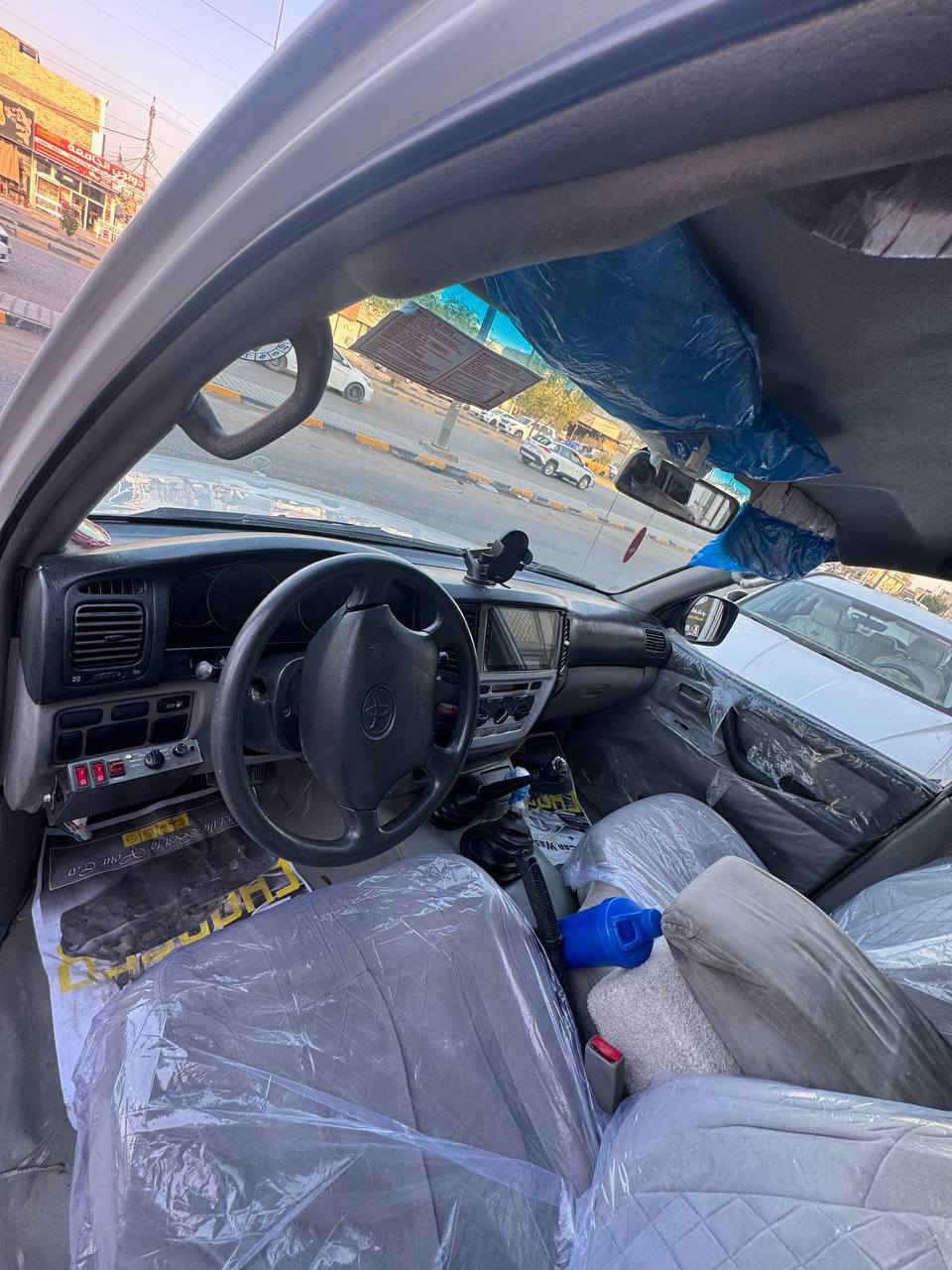 السلام عليكم للبيع لاندكروز سلك موديل 2007 اصل رقم اربيل انجليزي تريد وكاله التحويل حاضر سياره جاهزه مكينه كير حداديه تخم تأير تبريد بيه صبغ 3 مكانات جماليه السعر 180 وبيه مجال الطيبين الهاتف ***********
