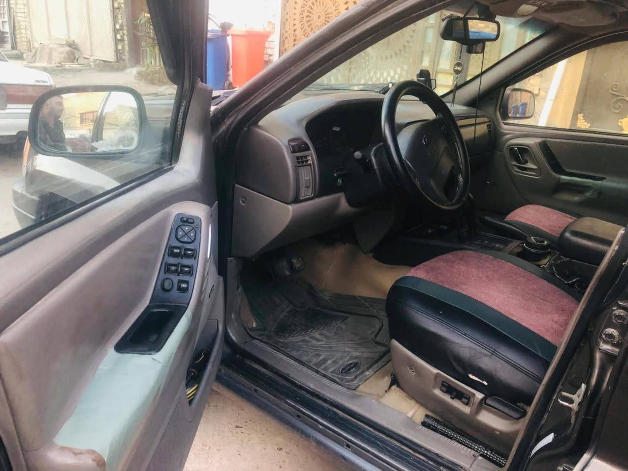 السلام عليكم جيب شيروكي موديل 2000 مكينه بلاد سياره جاهزه مامحور كير مكينه مكفولات السعر 60 وبيها مجال ***********
