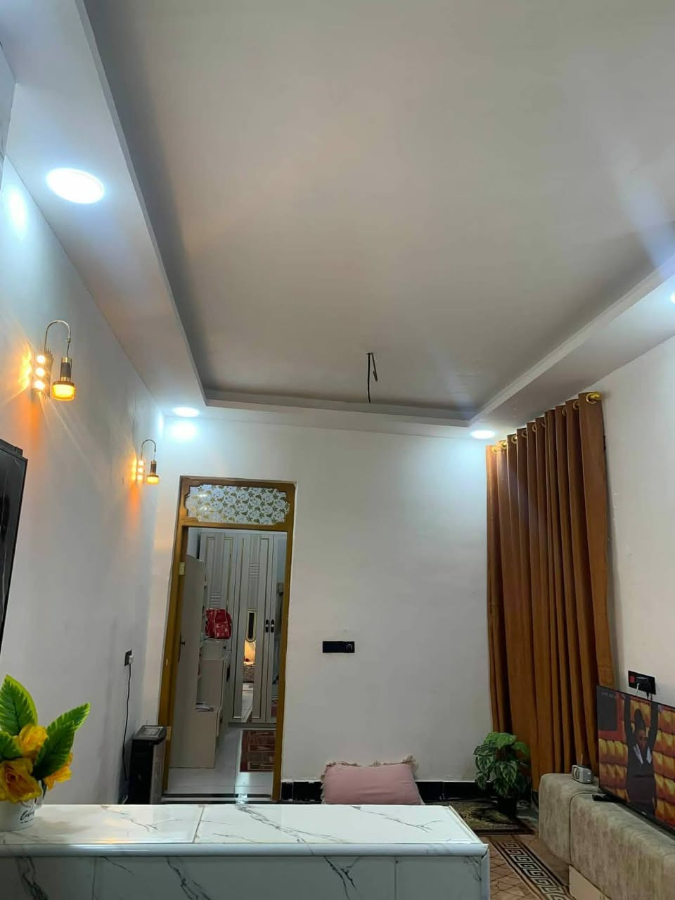 للبيع بيت 50 متر مقابل ملحق الغدير عمود 317 بالمربع الثاني غرفة وصالة ومطبخ وصحيات مع الاثاث ب 19 مليون. بدون اثاث ب 17 مليون بناء صب خاص


**إذا كنت صاحب هذا الإعلان وتريد حذفه لأي سبب، رجاءا أرسل رسالة إلى الدعم الفني**