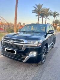 لاندكروز لون اسود موديل ٢٠٢١ GXR   كارند تورن السياره ٨سلندر 4600 رقم ...