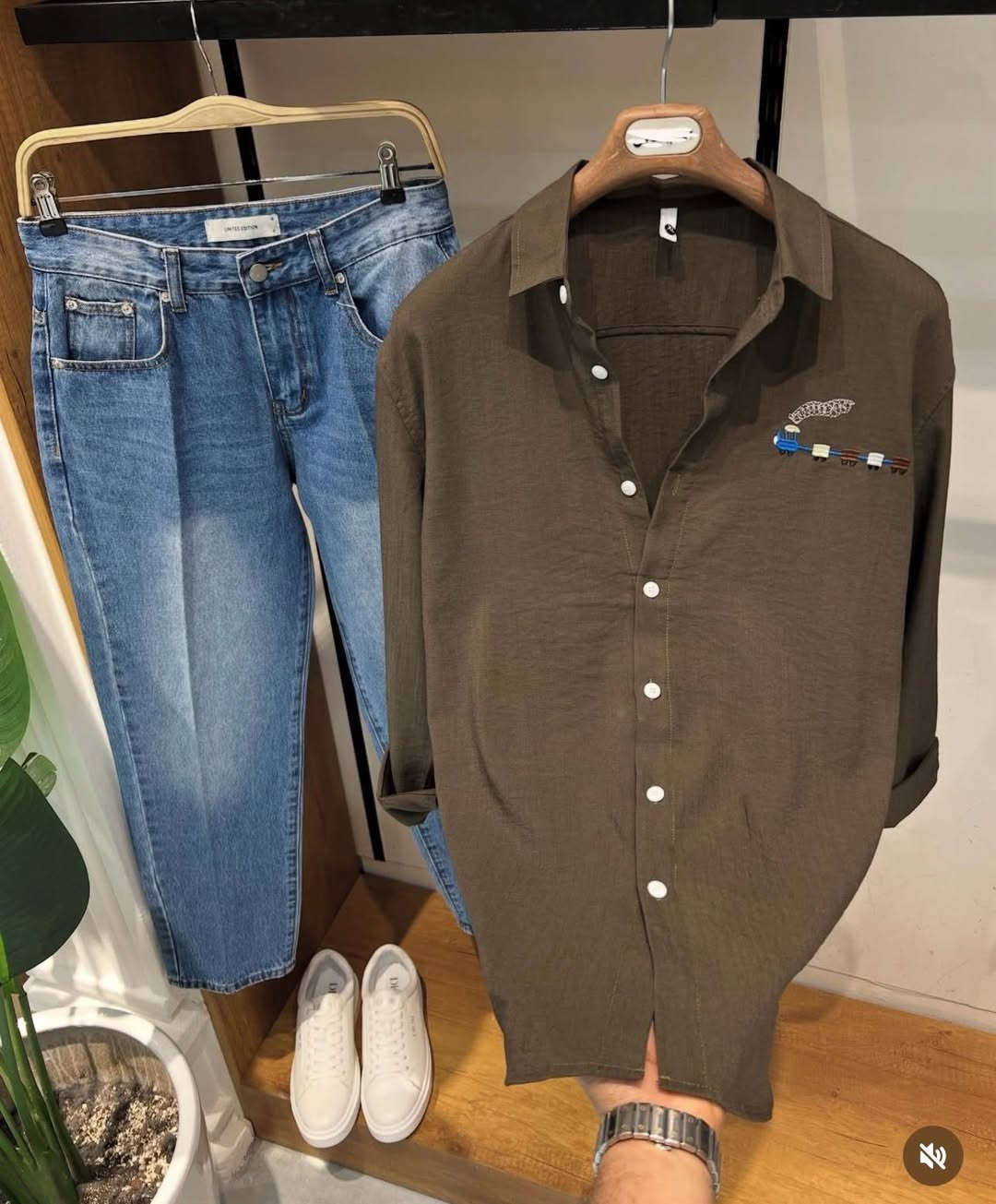 قميص رجالي خامه للن
قياسات--L-xl-xxl-3xl🔥4xl

بنطلون ريگلر 30-31-32-33-34-36-38-40🔥

حذاء 40-41-42-43-44-45✨

 
#بضاعتنا_مميزة_وشعارنا_الجودة👍 

العنوان ديالى بعقوبه رگة حجي سهيل 
يوجد توصيل لكل محافظات العراق 

#قميص #قميص_رجالي #للن #قميصان #ازياء #رجالي #احدث_الموديلات #قميص_للن 

📲***********
