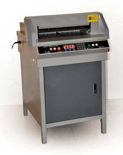 للبيع hp pagewide 477 
وجهاز مقص paper cutter vs450+
وجهاز تجليد كتب يدوي 
وجهاز سلفنة


**إذا كنت صاحب هذا الإعلان وتريد حذفه لأي سبب، رجاءا أرسل رسالة إلى الدعم الفني**