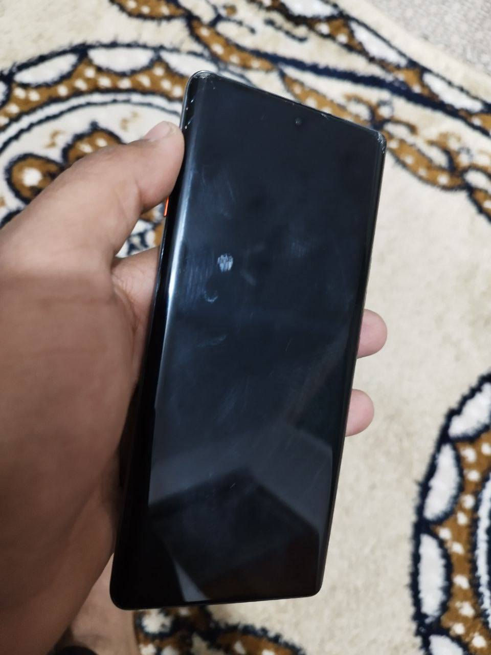 السلام عليكم
للبيع
تكنو كامون 40 برو 5G
ذاكره 256/12
الجهاز نظيف مكفول من التصليح أو الفتح 
بيه فقط هاي الفطور فوك الشاشة ما مثرات أبد 
السعر  ( ٢٥٠ ) بيه مجال قليل 
المكان بابل القاسم


**إذا كنت صاحب هذا الإعلان وتريد حذفه لأي سبب، رجاءا أرسل رسالة إلى الدعم الفني**