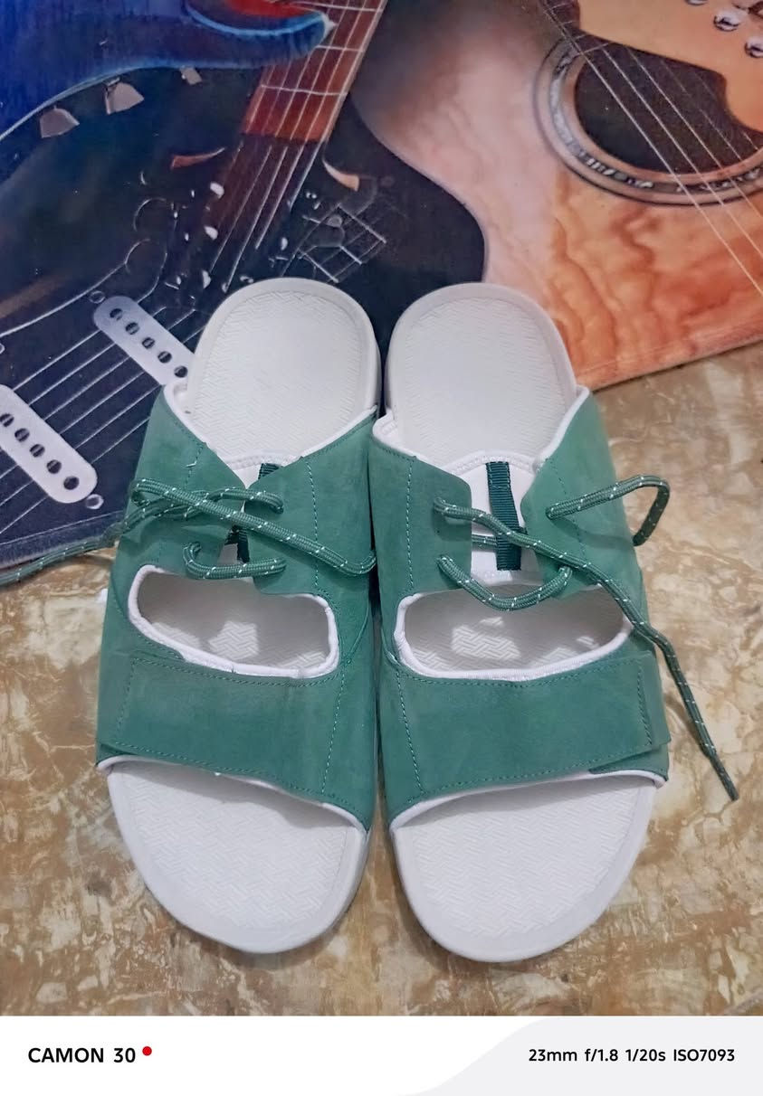 شحاطه بهذا الشكل قياس ٤٣ بسعر ١٠ الف


**إذا كنت صاحب هذا الإعلان وتريد حذفه لأي سبب، رجاءا أرسل رسالة إلى الدعم الفني**