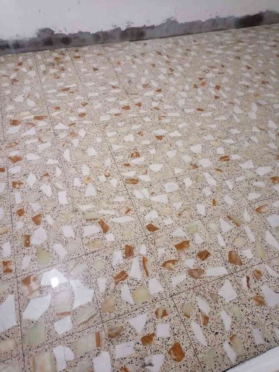 خلفه تطبيك كاشي بورسلين بآيات درج
*********** احمد 
متواجد خاص واتساب
