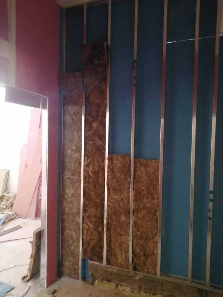 عرض ع الجبس بورد سعر المتر ٢٠الف مع التصليح
***********
