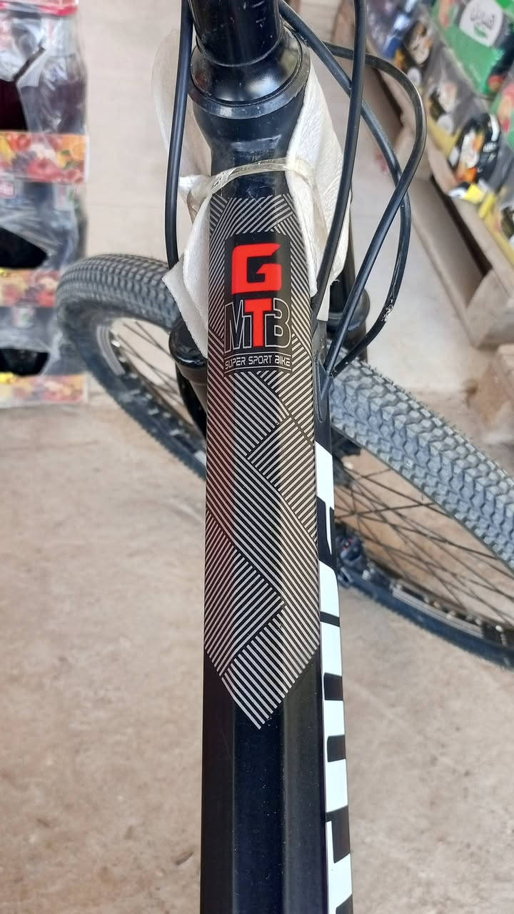 باسكل البيع جبلي الحجم الكبير
اسم الشركه MTB
نمر عدد8+بداله 
باقي الموصفات بل خاص 
السعر 175وبي مجال


**إذا كنت صاحب هذا الإعلان وتريد حذفه لأي سبب، رجاءا أرسل رسالة إلى الدعم الفني**