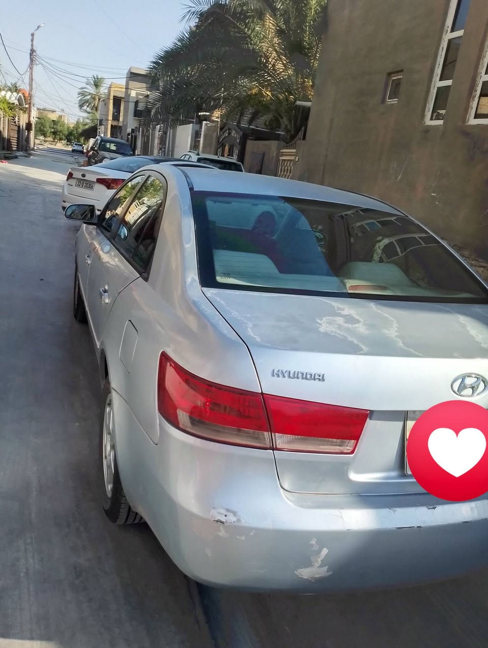 السلام عليكم 
سوناته موديل 2008 سيارة نضيفه وجهازه من كلشي تايرات تخم جديد تبريد قطعتين نضيفه ضررها جاملغ صفحة العبري وجارده جراد خفيف للاستفسار الاتصال على ***********
