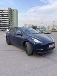 للمراوس بتلرايد تيسلا موديل y موديل 2023 ماشيه 63 الف كيلو حقيقي السيا...