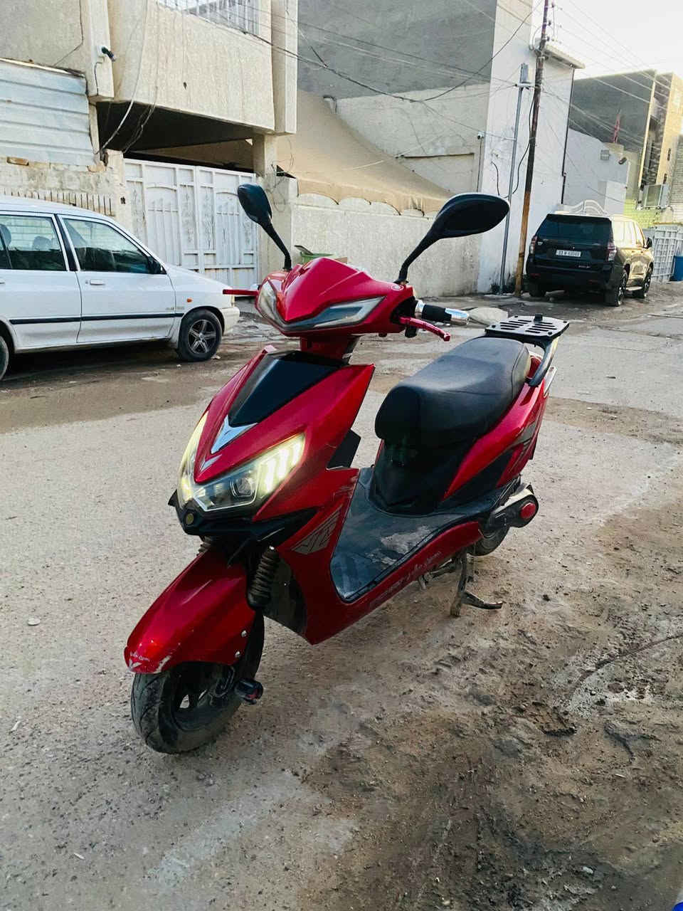 مكاني حي الجهاد بغداد 
سكنس شحن موديل رياضي 

ست بطاريات كبار 

كهربائيات شغاله 

سعر 450 الف  مستعجل عالبيع ***********
وتساب او مراسله الصفحه
