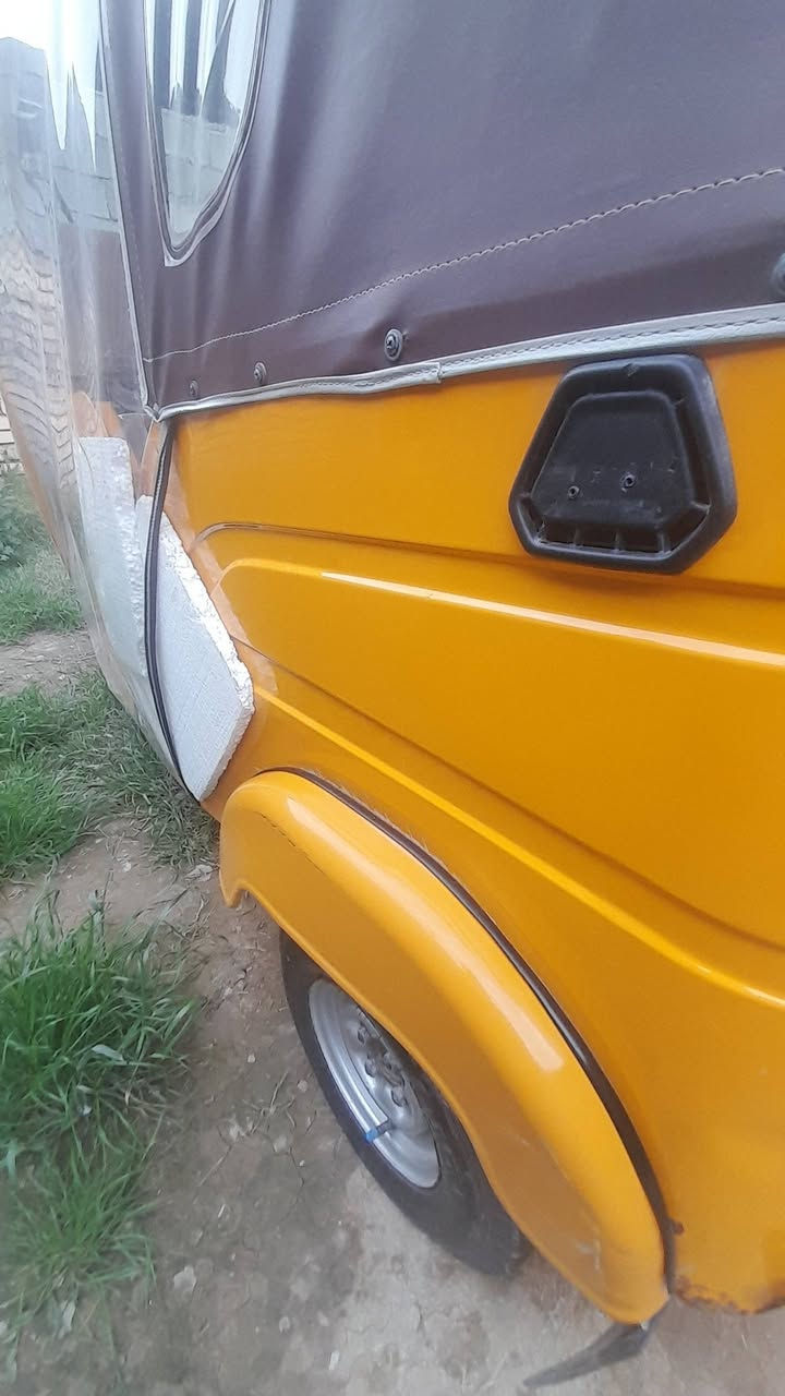 من رخصت الادمن المحترم تكتك لبيع موديل ٢٢ رقم وسنويه المكان عماره الكشره كفاله بس المكنه مفتوحه سعر من الخير ٨٢٥٠ غير هاذ سعر لا تخابر رجأن بدون تعاليق سلبيه ***********
