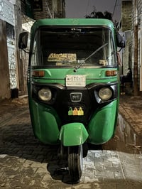 تكتك 21 مرقمه  للبيع عنوان مدينه الصدر   رقمي 07711494393   سعر خاص