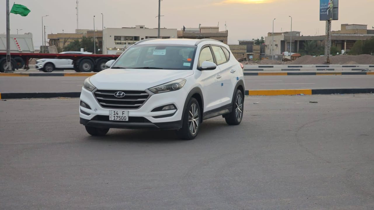 توسان 2016خليجي بيها قطعتين بدون دواخل(***********) مكينه وكير كفاله رقم بصره بسمي تحويل سنويه ال 2027السياره جاهزه تخم تاير حداده تبريد كله جديد السعر 138وبيها مجال مكاني بصره بيع ومراوس البصرة, العراق
