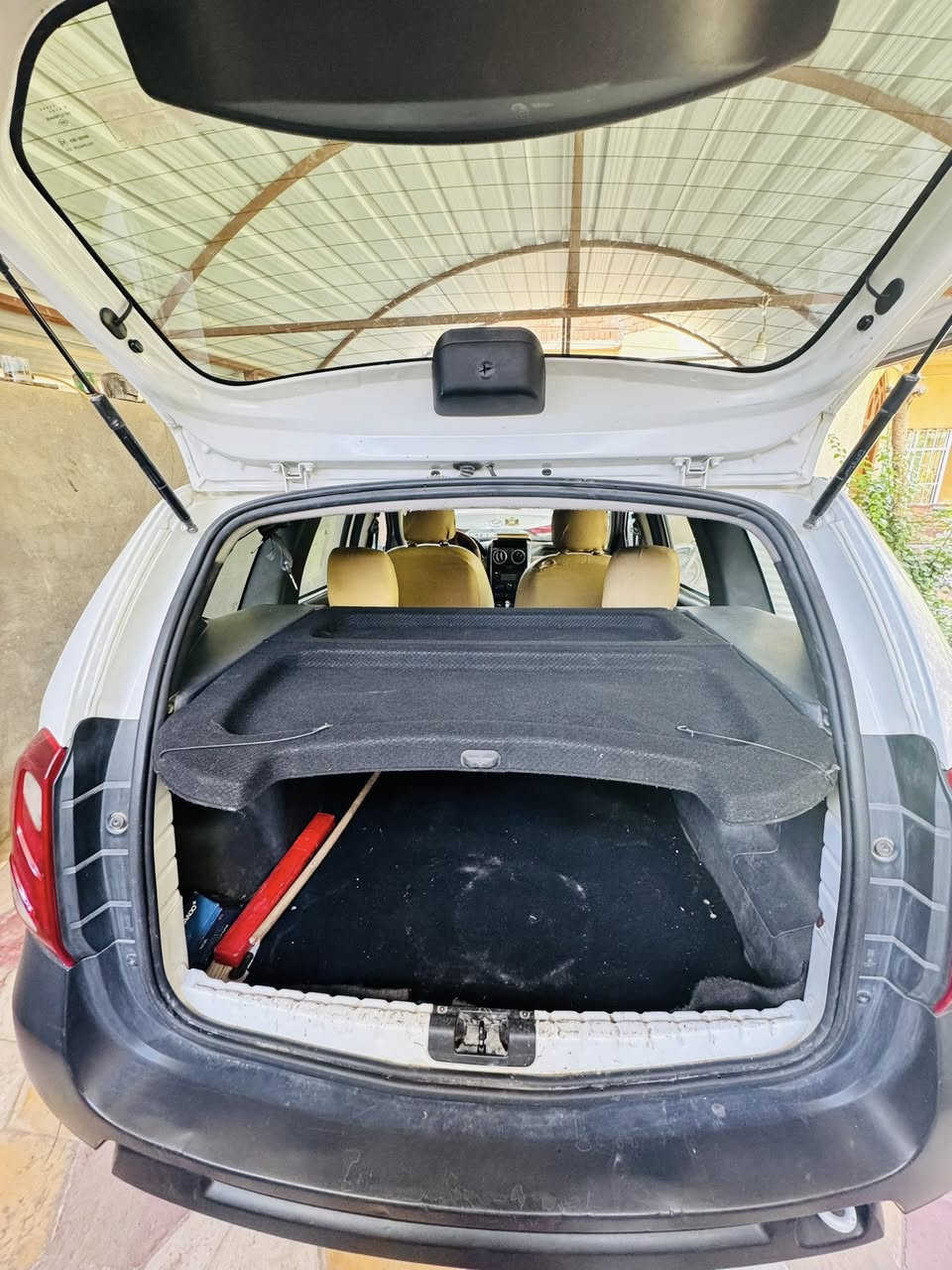 للبيع رينو داستر موديل2018رقم كربلاء حره مكفوله كفاله عامه 
تواصل ***********
