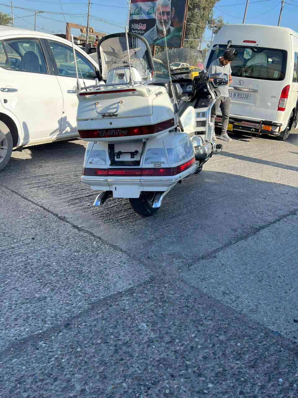 السلام عليكم كولدن موديل 2000 وارد ياباني ماسحه كير مكينه مكفوله جك بك شغال بيها تراي وين ما يعجبك سستم صوت سستم نشرات دراجه كامله شادلها تاير خلفي جديد زنون  بلوجكترات  شادلها عنوان بغداد الشعب الرقم *********** السعر 24 ورقه الدراجه بدون رقم
