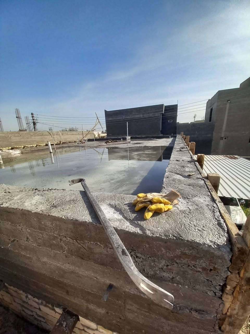 سلام عليكم اخوان نجار قالب لعنده مجمع بيوت رفتات ربطات بنايه اجي اني وقالبي وحسب لتفاق للتصال ***********
