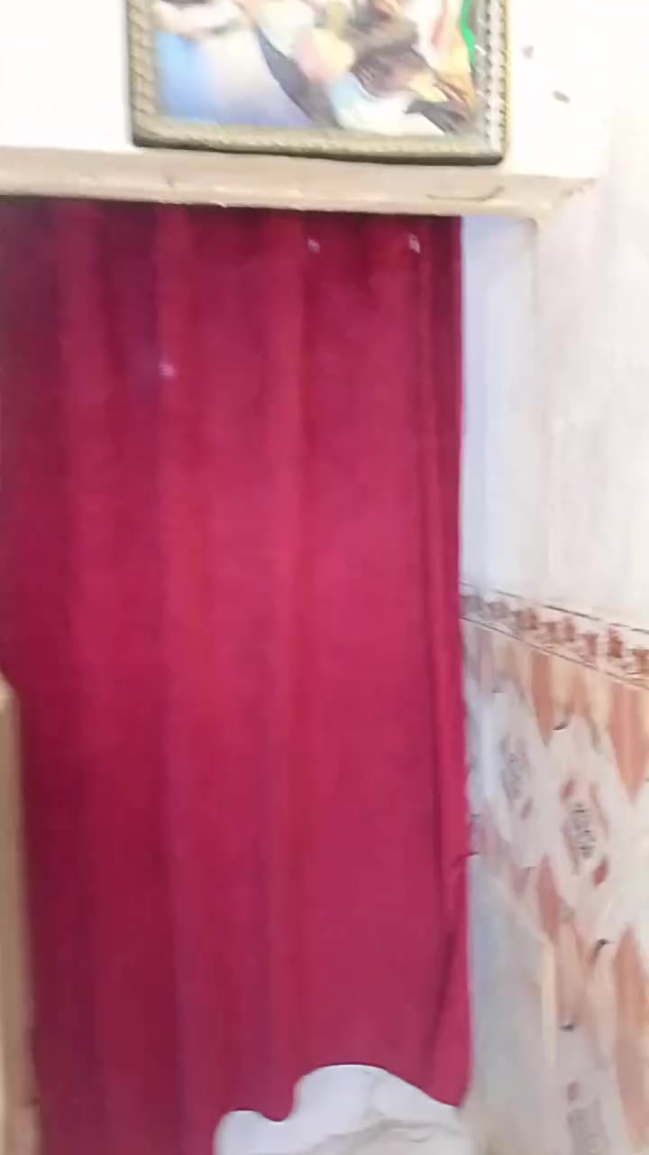 بيت تجاوز للبيع بناصريه حي ام البنين المساحه 250 السعر 20
وبي مجال ***********
