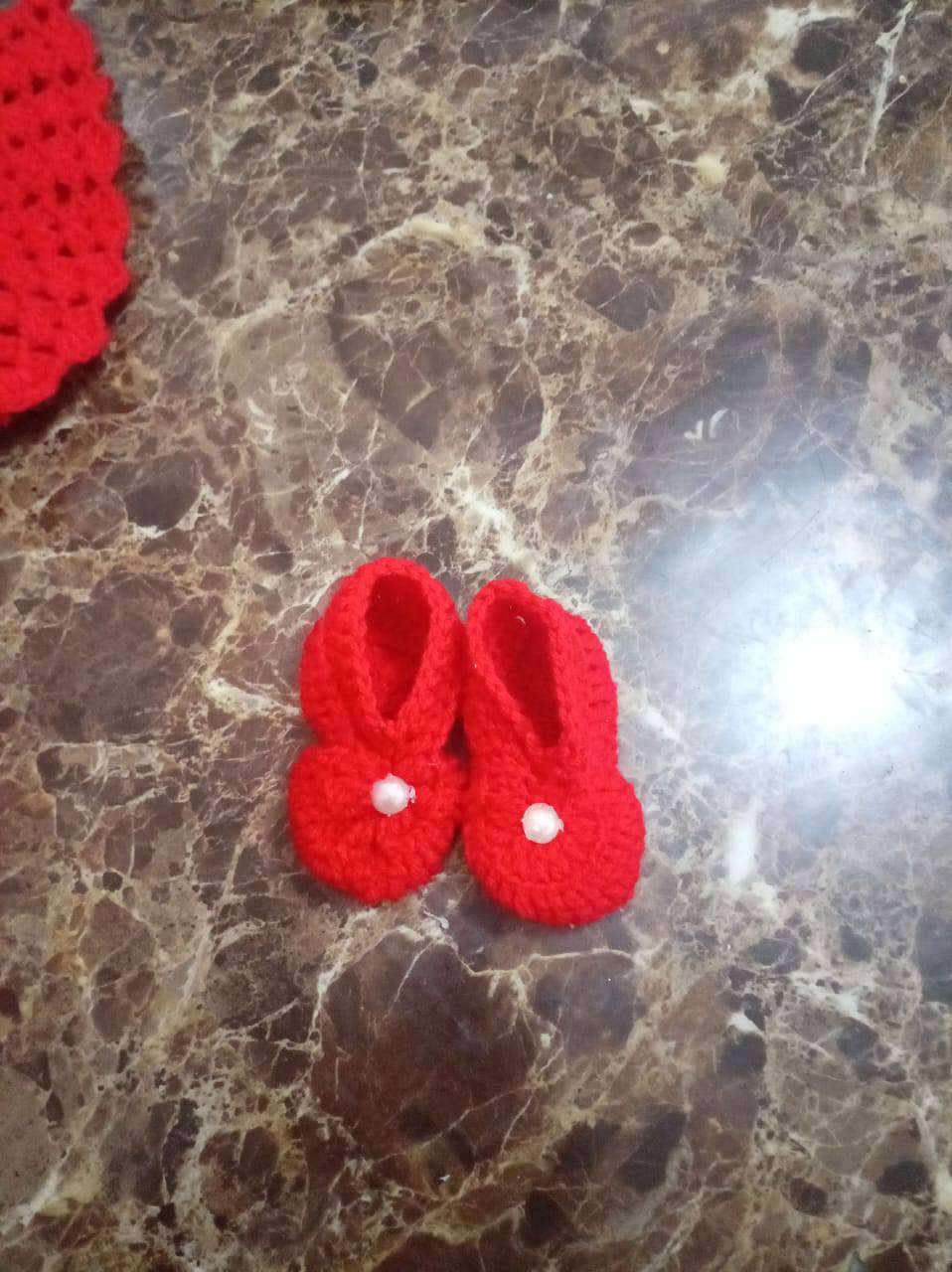 اللهم صل على محمد وال محمد
وفرتلكم مجموعه من فساتين والسكارف  
باجود انوع الخيوط 
لتطلب والااستفسار
المراسله خاص او 
واتساب ***********
