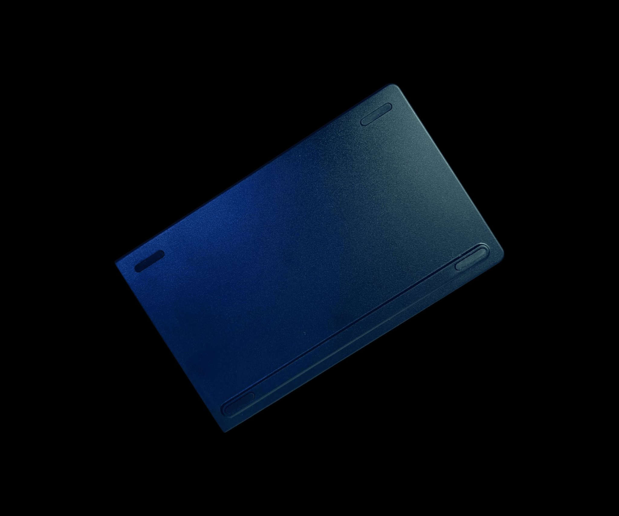 🎯 كيبورد بلوتوث صغير قابل للطي— الحل الذكي للكتابة في أي مكان!
✈️ خفيف وسهل الحمل، يطوي وينفتح بثوانٍ!

📱 يتصل بسهولة مع الجوال، التابلت، واللابتوب عبر البلوتوث.

⌨️ مفاتيح عربية وإنجليزية لكتابة مريحة وسريعة.

🔋 بطارية قابلة للشحن تدوم لساعات طويلة من الاستخدام.

💼 مثالي للسفر، الدراسة، والاجتماعات الميدانية.

🖤 تصميم أنيق وعصري بلون أسود يناسب كل الاستخدامات.

للطلب و الاستفسار مراسلة الصفحة يوجد توصيل مجاني لجميع المحافظات العراق.


**إذا كنت صاحب هذا الإعلان وتريد حذفه لأي سبب، رجاءا أرسل رسالة إلى الدعم الفني**