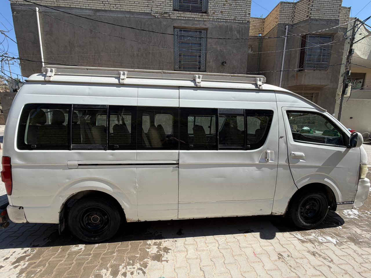 سلام عليكم هايس جنبي بانزين موديل 2015 ما بيه صبغ بس يرادله ترتيبات ب گشر بسيطه مكينة وگير مكفولات بيه شاشة وكامره شغاله رقم جديد تحويل ثاني يوم 
#السعر: 130 وبيه مجال بسيط
#مكاني: بغداد الشعلة 
#رقمي: ***********
