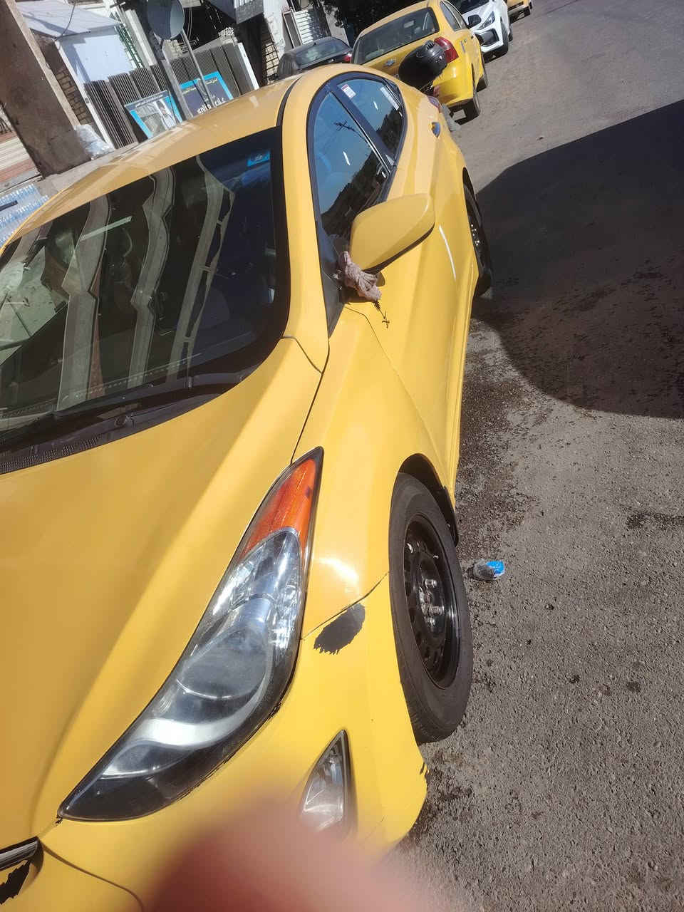 سلام عليكم النتره 12مكينه الف وثمنميه للبيع كفاله صدرومكينه خيرمن الله السياره وارد حادثهه بل خشم مال بنيدوموجود سونارهه باقي تفاصيل اليردهه يراسني ونطي صورالسونار السعر100وبيهه مجال قليل هاذه رقمي ***********
