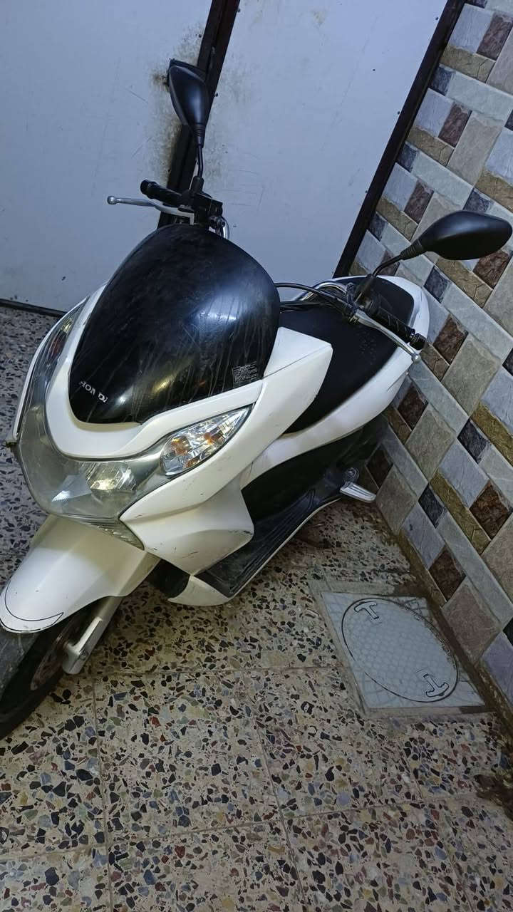 للبيع بي سي اكس جيل اول
نوزل خطين

موديل 16محرك 150 

حساس ازدحام شغال 

وستان كهربائي

 دراجة جديدة

مستعجل عله بيعته

السعر  1350

الدراجه برغي مبادل بيها كله بلادي محرك جديد 

 مكان بغداد  حي اور

رقم***********
