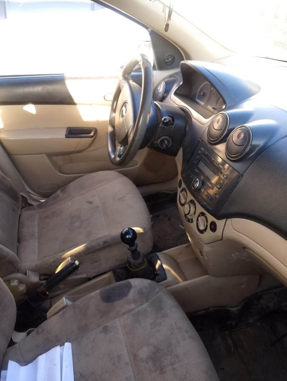 ئەفیۆ ٢٠٠٩سیارەکە بە دەحمەوە دەفرۆشین 
یەک جامخی لیدرایە جاملخی پشتەوە 
پیش ئەو دەحمەی یەک جاملخی بۆیاخ بوە 
٢٨ خلاس دەبی  
سیارەکە زۆری ناویت پارە. بۆ جا کردنەوە أربيل, العراق


**إذا كنت صاحب هذا الإعلان وتريد حذفه لأي سبب، رجاءا أرسل رسالة إلى الدعم الفني**