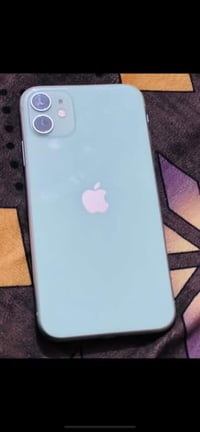 آيفون ١١ • عادي • مبدل بطارية