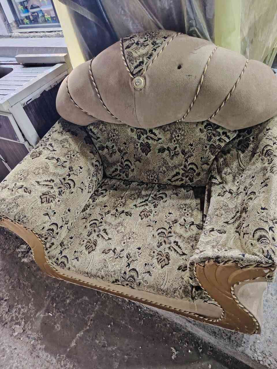 بسم الله😍😍😍
تخم قنفات ١٠ مقاعد

حطاطة العيب بي فقط يدات تريد ترتيب

السعر ١٥٠ مع توصيل داخل حديثة 😍

هم ابيع قنفات كراسي كلشي وحد

الموقع الجديد حديثة السبحاني مجاور متوسطة الزهراء *********** أبو وسيم
