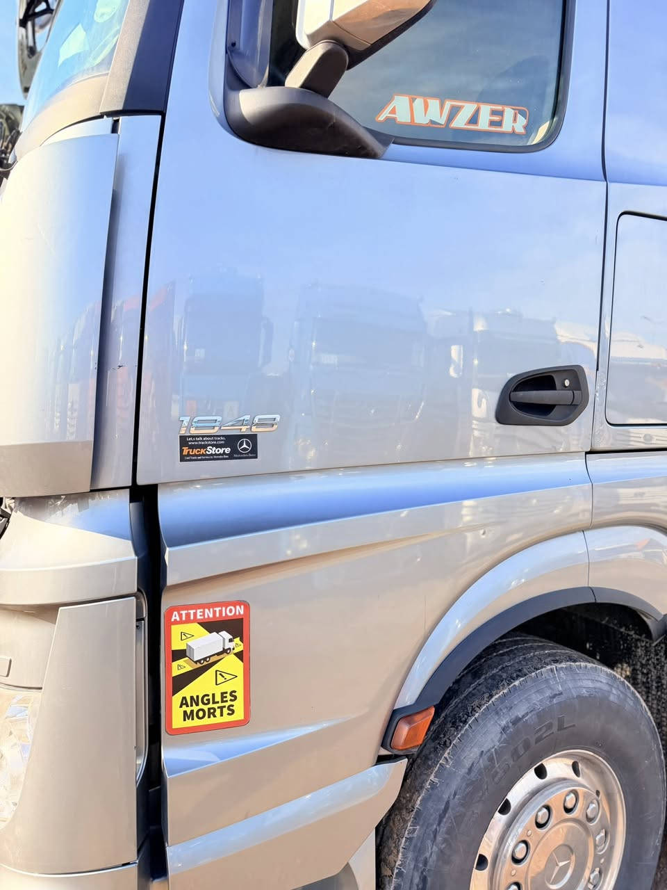 وحش سقف وسط

بس راس سنوية دهوك

‏3اشهر مرقم

موديل 2016

حجم 1848

فول فول مواصفات داخل ديوان

ماشية 900الف

سعر 390$ او بيها مجال

للاستفسار 
***********
***********
***********
