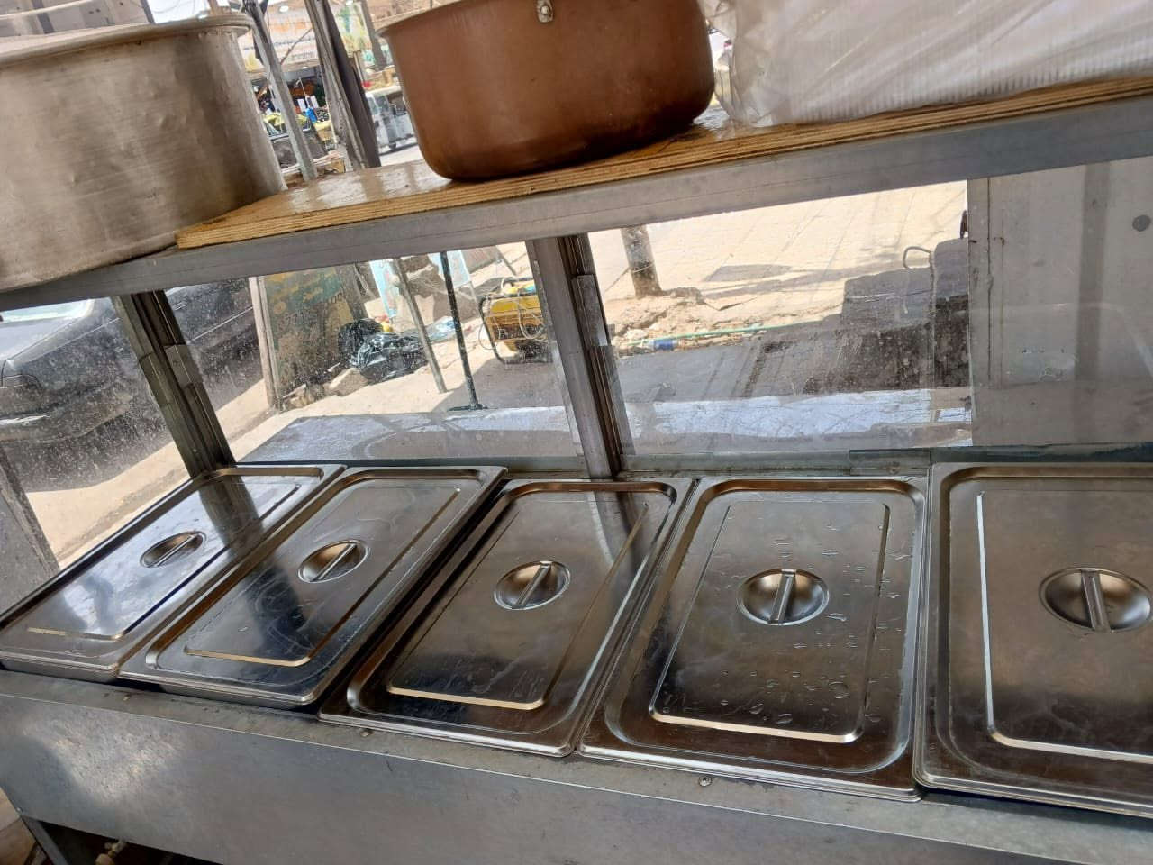 غراض مطعم للبيع مكان بغداد ***********
