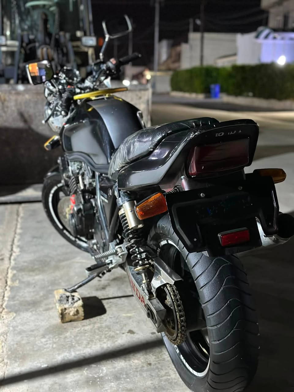 سلام علیکم cb400للبیع محرك مفتوح ای عیب مابي بدون اوراق مکان کرکوک رحیم اوە#سعر١١ورقە بیها مجال

رقم #***********
رقم #***********
