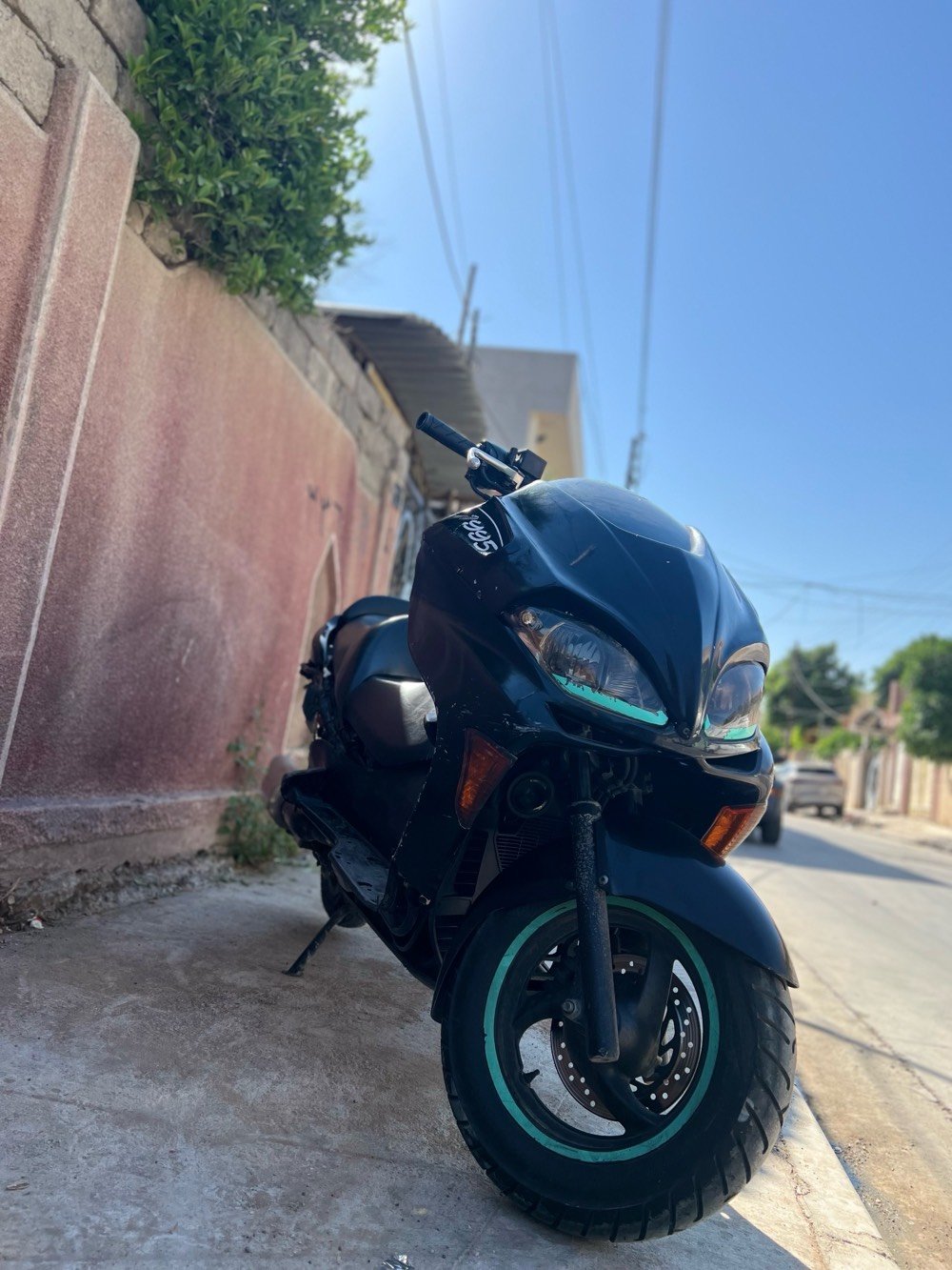 دراجه فورزا 0.9  ٩٥٠ الف وبي مجال بسيط  دراجه شرط الفحص منفيس + درع موجود كامل دراجه اي ناقص ما بيها  للاتصال ***********
