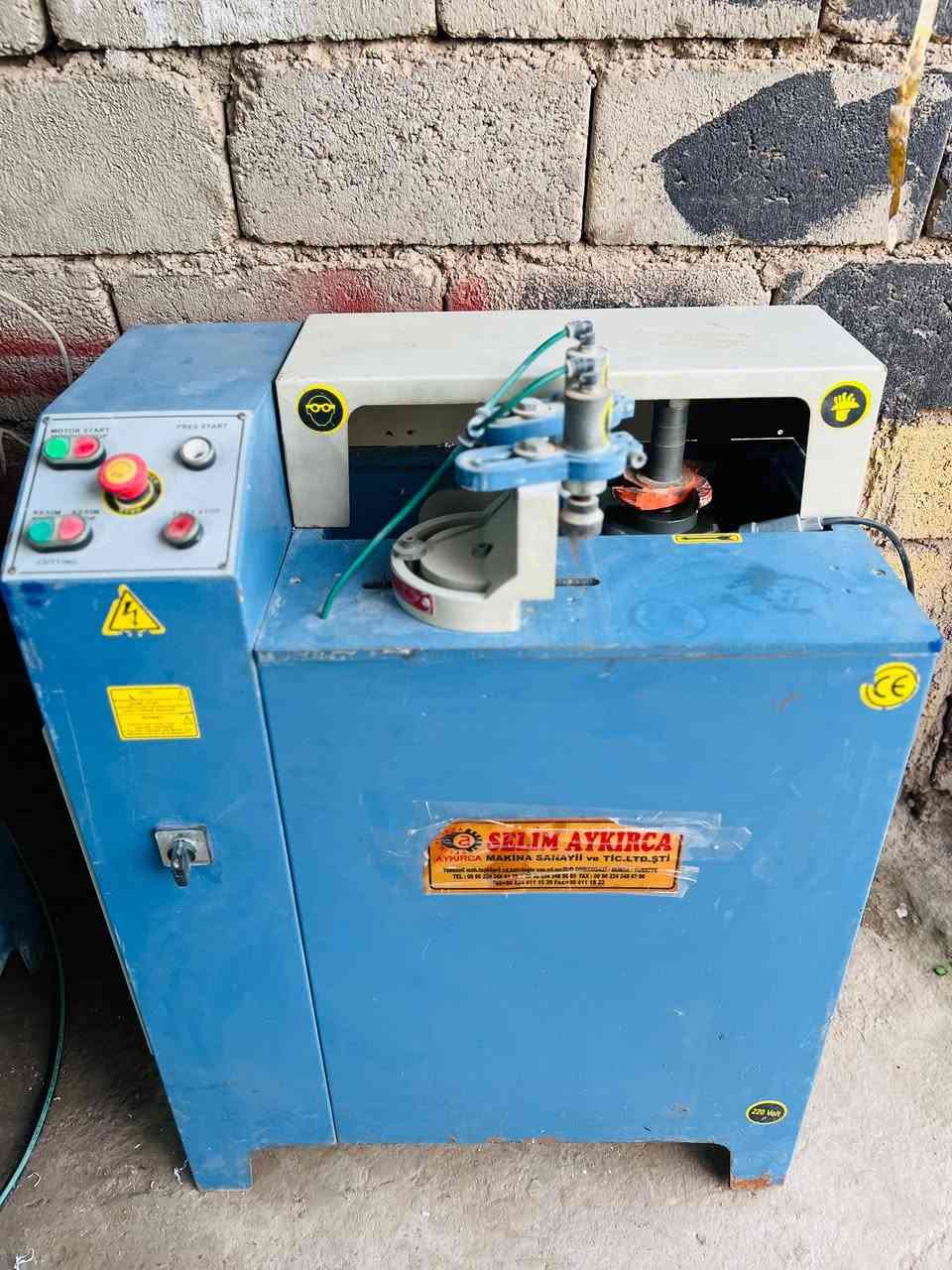 السَلٱمٌ عـَلـْيگمّ-ۈرحـْمّـٌة ٱللـّہ ﯙبُرگـّاتہ
معمل سليم سنكل 5 قطع للبيع جديد مستعمل شي قليل

جاهز مجهز شرط موطورات بلادي لاملفوف ولا مفتوح
@إشارة 
***********

***********
