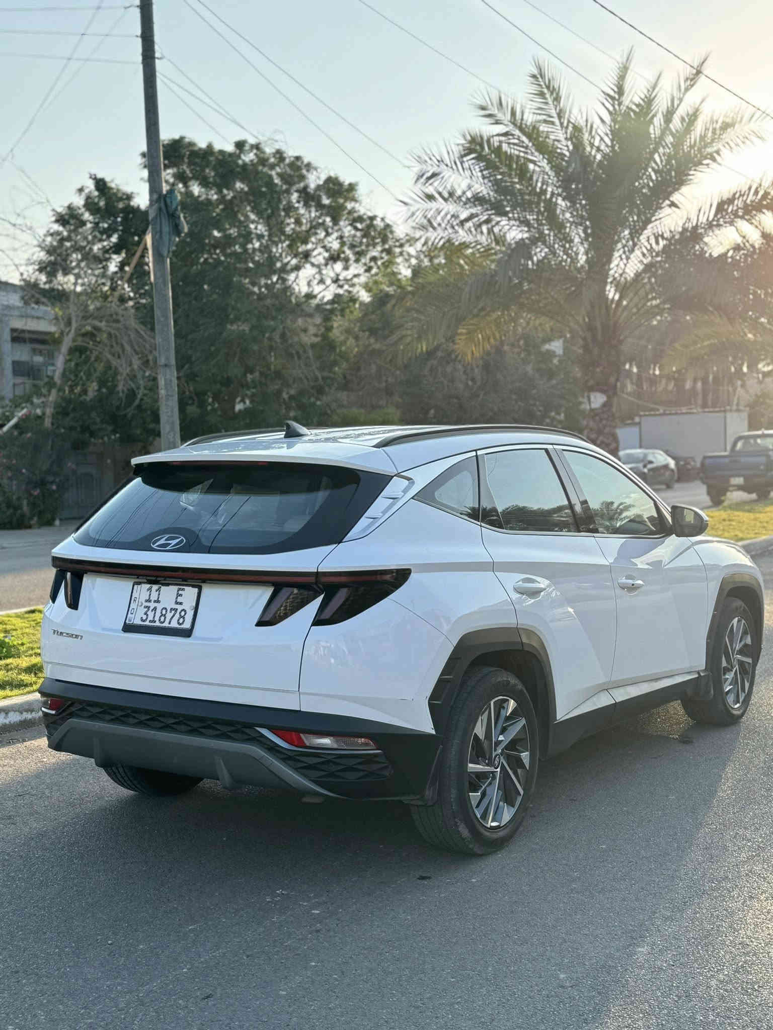 السلام عليكم …
للبيع توسان 2024 وارد خليجي ، ،اللون ابيض، رقم بغداد محرك 2000،  جديده خلاص،فول مواصفات عدى البانوراما 

1- كراسي كهربائي 

2- حساسات امامية خلفية

3 - بصمة 

4 - ويل كروم 

5 - اشاير بالمري

6 - دخول ذكي

7 - هاند بريك بصمة

8 - ثلاث انظمة قيادة ايكو سبورت نورمال 

9 - شاشة ايباد 

10 - شاحن واير ليس مع منافذ USP إماميه و خلفية

11 - قطعتين تبريد 

12 - تحكمات ستيرن جهتين 

13 - كأمرة دواره

14 - بردات خلفية

15 - الجام اوتو 

16 - مثبت سرعة

17- مري شفط 

18 - لايتات دوارة امامية فول LED

19 - زنون لد امامي خلفي

——————————————-

سياره بيها جاملغ وباب صبغ وباب تبديل اصلي بدون صبغ 

السعر :  188$ ومجال بسيط 

للاستفسار الاتصال 

***********

العنوان : بغداد سيدية
