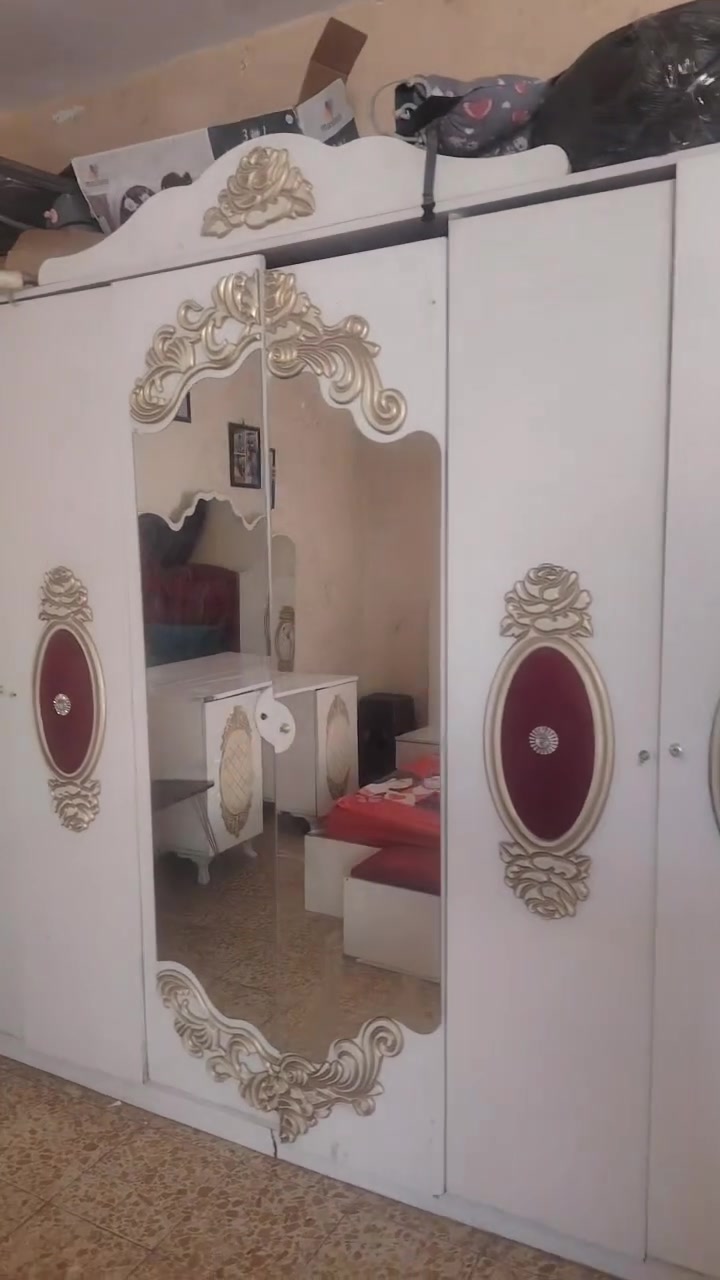 سبلت 3طن الحافض عدد 2شغالات منقصات غازتاخذهن عل فحص بغداد الرئاست العبيدي ***********وغرفه نوم وكاونتر وديوان عشر مقاعد كاروك هزاز

